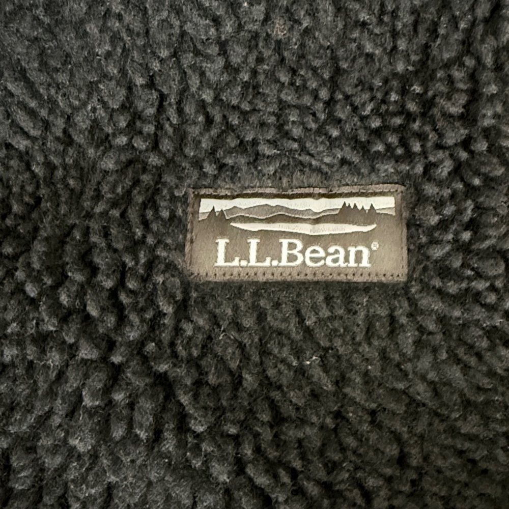 L.L. Bean Women’s Black Sherpa Fleece Zip Vest - Picture 4 of 6